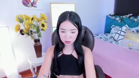    Safira     online show from November 26, 2025, 7:59 pm