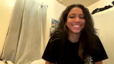 sapphire online show from December 4, 2025, 3:16 am