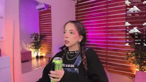 Valerin online show from November 19, 2025, 12:43 am