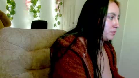 Snapshot of sara961991 chatting on May 21, 2026, 2:46 pm sara961991 online show from May 21, 2026, 2:46 pm