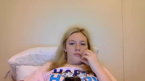 Snapshot of sara9920 chatting on April 10, 2026, 4:33 pm sara9920 online show from April 10, 2026, 4:33 pm