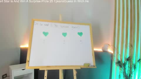 sara__jones_ online show from February 13, 2025, 10:54 pm