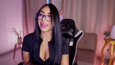 Snapshot of sara_albrecht chatting on January 10, 2025, 12:36 pm Sara  online show from January 10, 2025, 12:36 pm