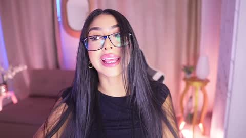 Snapshot of sara_albrecht chatting on January 13, 2025, 12:45 pm Sara  online show from January 13, 2025, 12:45 pm