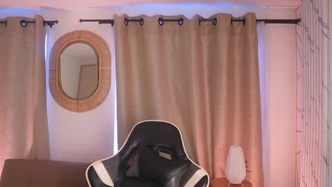 Snapshot of sara_albrecht chatting on January 30, 2025, 3:40 pm Sara  online show from January 30, 2025, 3:40 pm