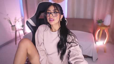 Snapshot of sara_albrecht chatting on February 3, 2025, 6:07 pm Sara  online show from February 3, 2025, 6:07 pm