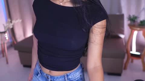 Snapshot of sara_albrecht chatting on February 21, 2025, 4:05 pm Sara  online show from February 21, 2025, 4:05 pm