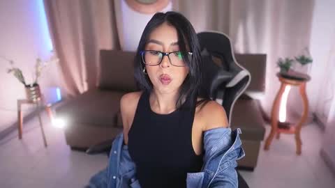 Snapshot of sara_albrecht chatting on February 24, 2025, 1:10 pm Sara  online show from February 24, 2025, 1:10 pm