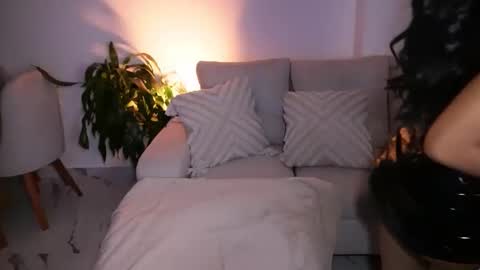 Sara  online show from November 4, 2025, 12:54 am