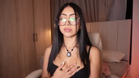 Sara  online show from August 5, 2026, 12:46 am
