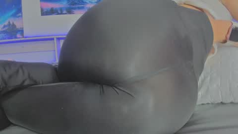 sara allenx online show from December 11, 2024, 6:31 pm