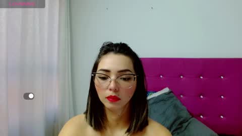 Snapshot of sara_arias00 chatting on September 23, 2025, 1:25 pm Sara  online show from September 23, 2025, 1:25 pm