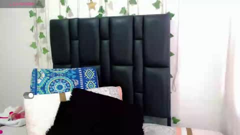 Snapshot of sara_arias00 chatting on September 29, 2025, 12:54 pm Sara  online show from September 29, 2025, 12:54 pm