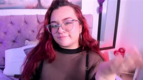 SARA ARIAS  online show from February 21, 2025, 10:59 pm