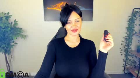 Sara online show from May 6, 2026, 12:52 am