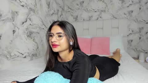 sara online show from January 12, 2026, 1:00 am