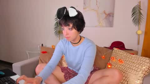 Sarah online show from October 2, 2025, 1:01 am