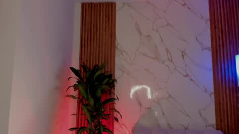 Snapshot of sara_gwen chatting on June 5, 2026, 6:52 am S A R A online show from June 5, 2026, 6:52 am