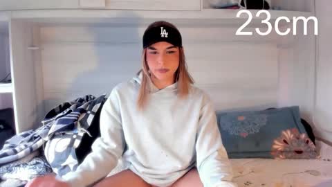 Snapshot of sara_hunter1 chatting on October 25, 2025, 11:29 am sara_hunter1 online show from October 25, 2025, 11:29 am