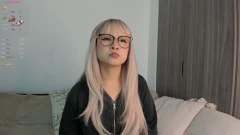 Sara  new account  give me thomb up  Follow me   help me reach 15k followers again   online show from January 16, 2025, 3:34 am