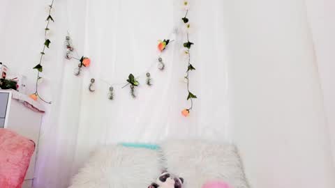 Snapshot of sara_kurt chatting on February 7, 2025, 2:58 pm Sara online show from February 7, 2025, 2:58 pm