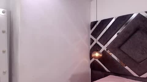 sara_lopee1 online show from September 25, 2025, 11:58 am