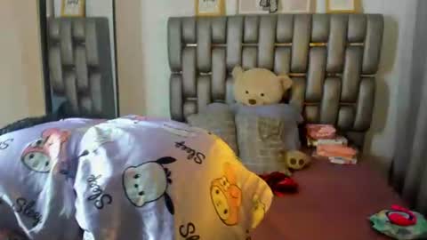 Snapshot of sara_marks chatting on July 11, 2026, 11:02 am S A R A online show from July 11, 2026, 11:02 am