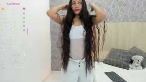 Sara online show from June 11, 2026, 12:58 pm