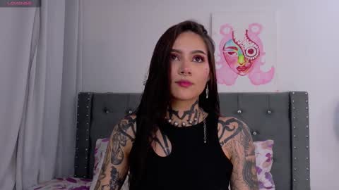 Snapshot of sara_queen9 chatting on October 10, 2025, 1:48 am Sara online show from October 10, 2025, 1:48 am