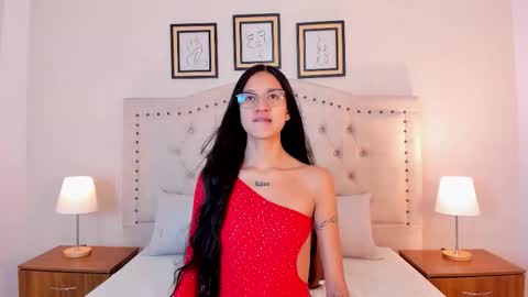 SARA SANTACRUZ online show from January 8, 2026, 12:29 pm