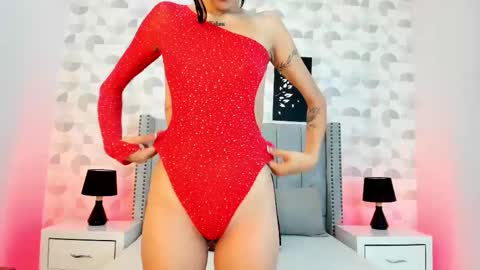 SARA SANTACRUZ online show from February 24, 2026, 12:14 pm