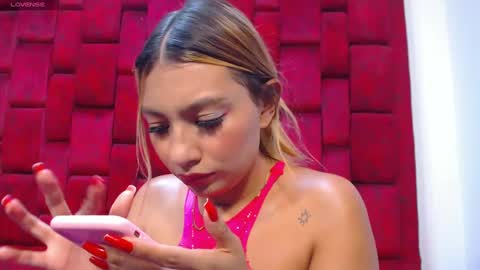 Sara online show from September 24, 2025, 4:38 am