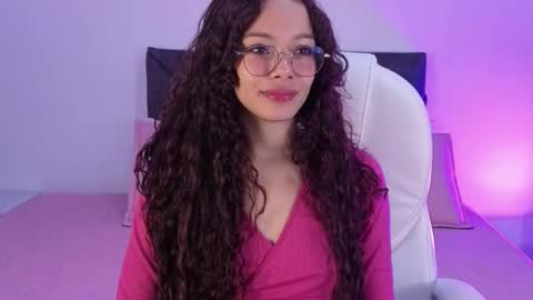 Snapshot of sara_sharma chatting on September 11, 2025, 1:22 pm sara  online show from September 11, 2025, 1:22 pm
