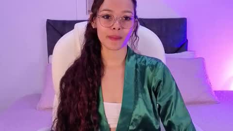 Snapshot of sara_sharma chatting on September 23, 2025, 2:20 pm sara  online show from September 23, 2025, 2:20 pm