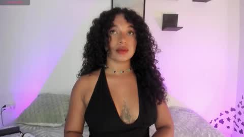 Snapshot of sara_sophiee chatting on September 19, 2025, 5:46 pm sara sofia online show from September 19, 2025, 5:46 pm