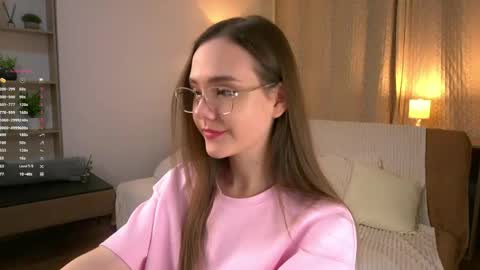 Im Sara  online show from May 2, 2026, 6:13 pm