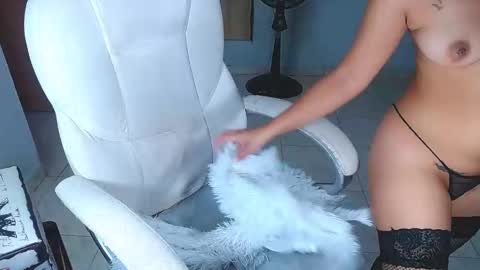 Snapshot of sara_y_rauw chatting on September 27, 2025, 1:54 am Sara online show from September 27, 2025, 1:54 am