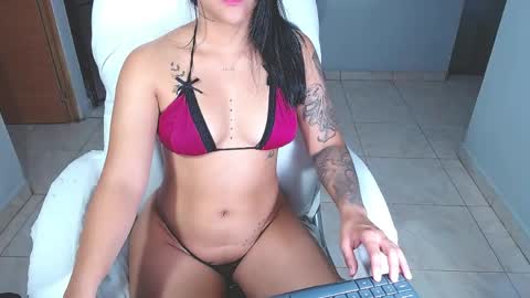 Sara online show from May 17, 2026, 11:45 pm