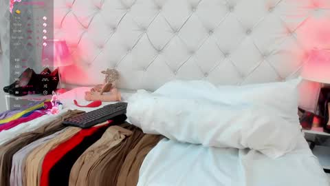 Saraa Gomez online show from January 17, 2025, 9:28 am