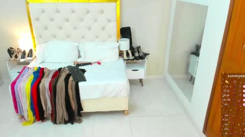 Saraa Gomez online show from March 4, 2025, 3:44 am