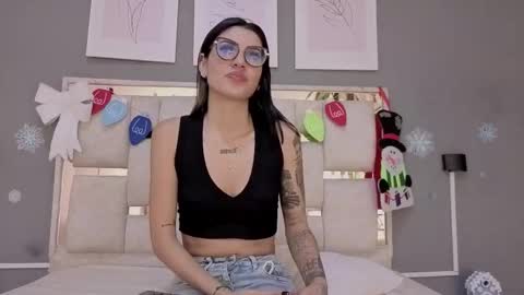 Snapshot of saraa_nix chatting on November 29, 2025, 3:09 am sara online show from November 29, 2025, 3:09 am