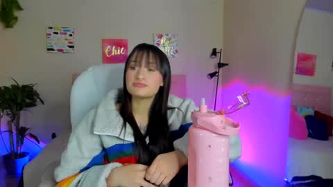 Sarah Ramirez online show from December 18, 2024, 7:36 am