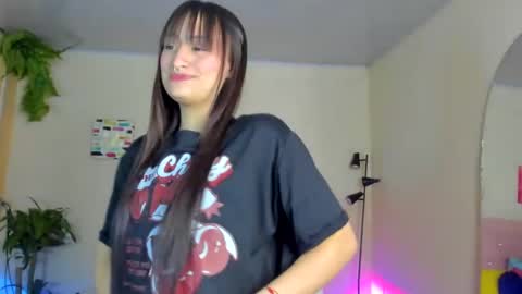 Sarah Ramirez online show from December 19, 2024, 10:24 am