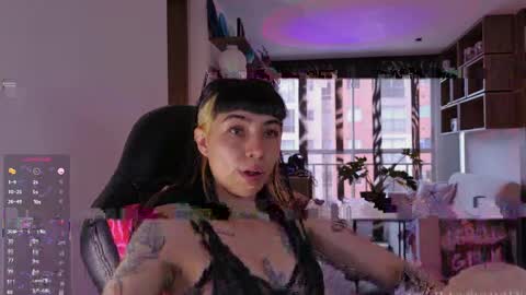 Sara online show from May 11, 2026, 5:21 pm