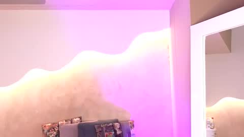 saraaguzman online show from January 13, 2026, 7:19 pm