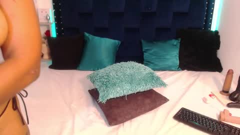 SARAHGIL online show from March 12, 2025, 1:58 am