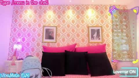 SaraAvila  online show from May 7, 2026, 8:47 pm