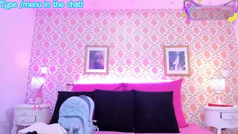 SaraAvila  online show from August 3, 2026, 9:04 am