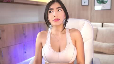 Sara Belmont online show from October 16, 2025, 12:50 pm