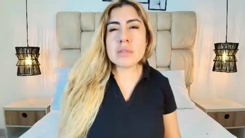 sarablonde_t online show from June 13, 2026, 11:24 pm